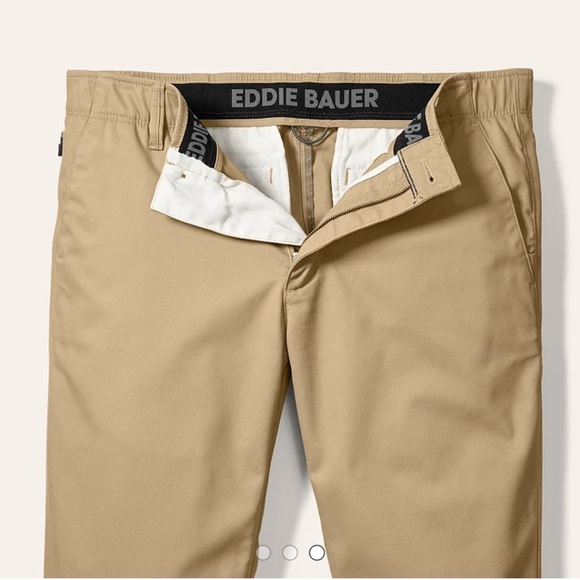 Eddie Bauer Men's Flex Wrinkle-Resistant Sport Chinos - Classic - Picture 3 of 9